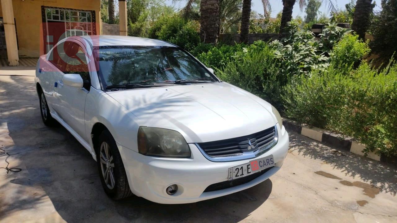 میتسوبیشی گلانت